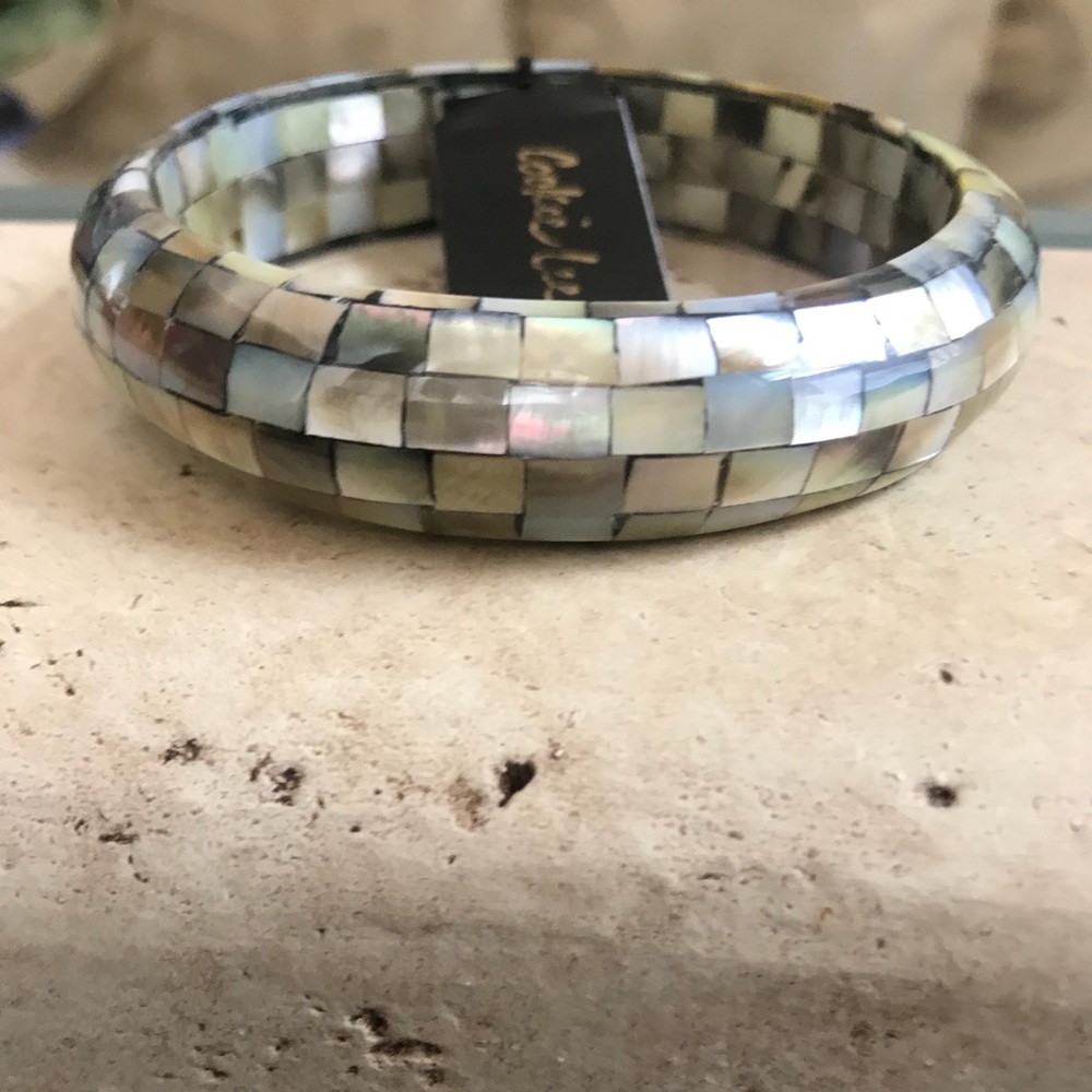 Multicolored bracelet
